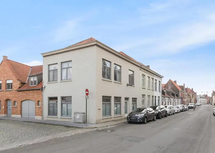 Huswell - Charming Getaway In The Historical City Center Brugge